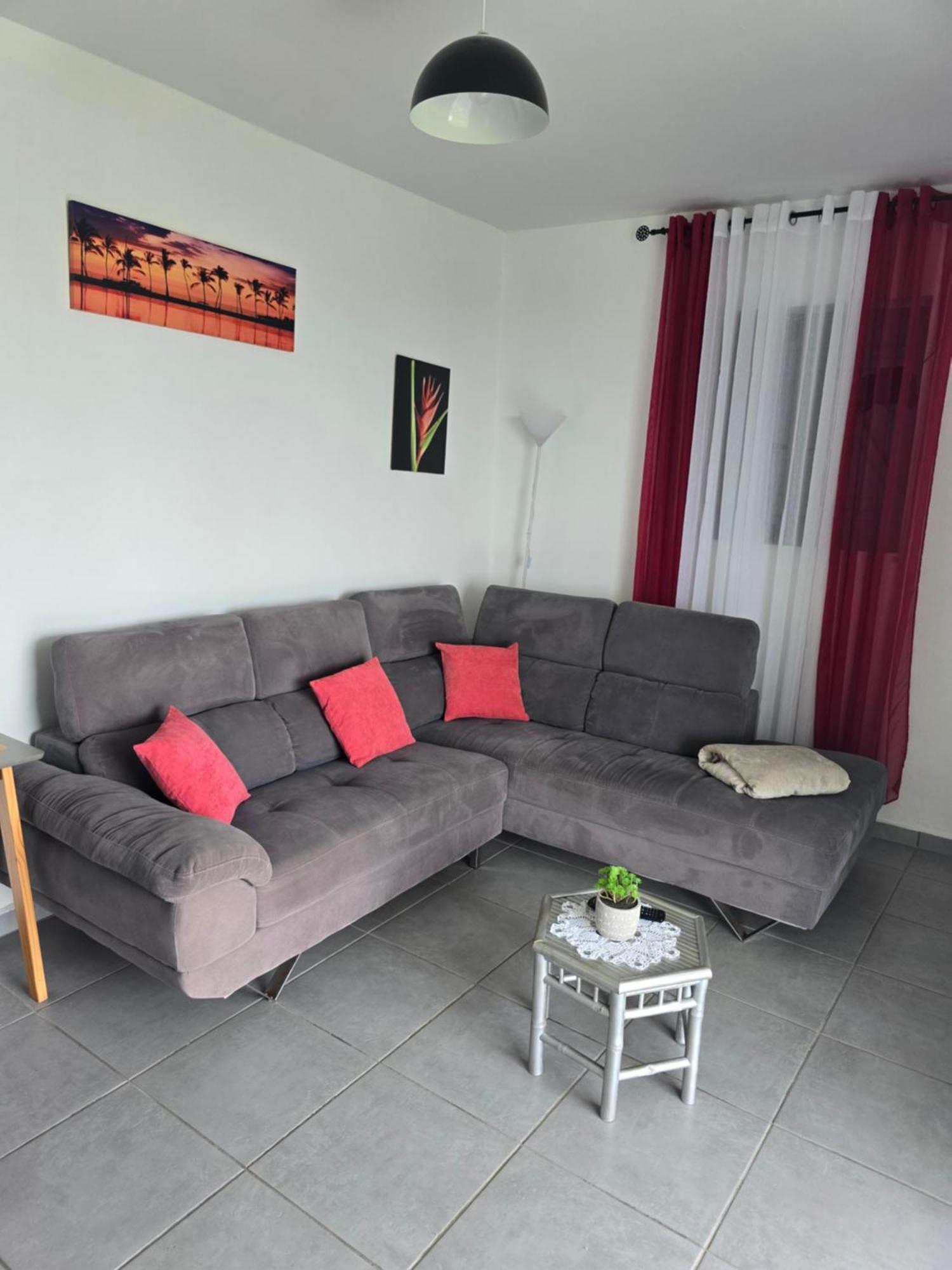 Maison Laurencia - Appartement De L'Etage Sainte-Anne  Exteriör bild